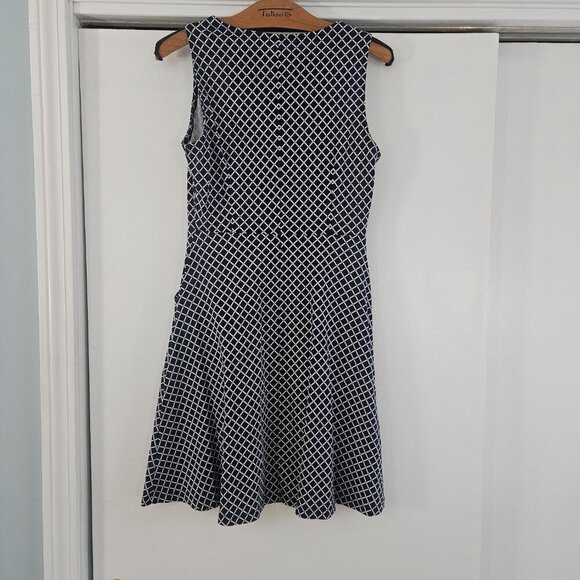 New York & Company Aline Scoop neck Sleeveless Navy Geo Print Small Dress - Picture 2 of 9